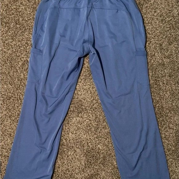 Healing Hands Scrub Set - Picture 7 of 7